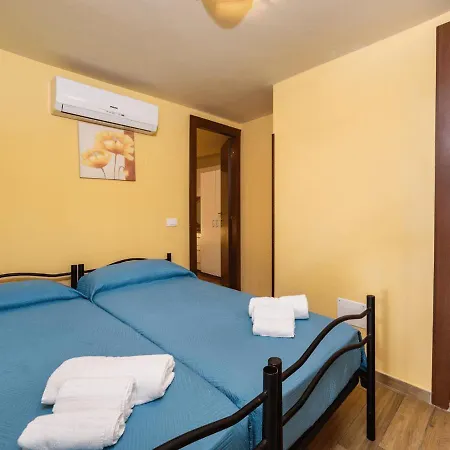 Anxur Village Camping 3*